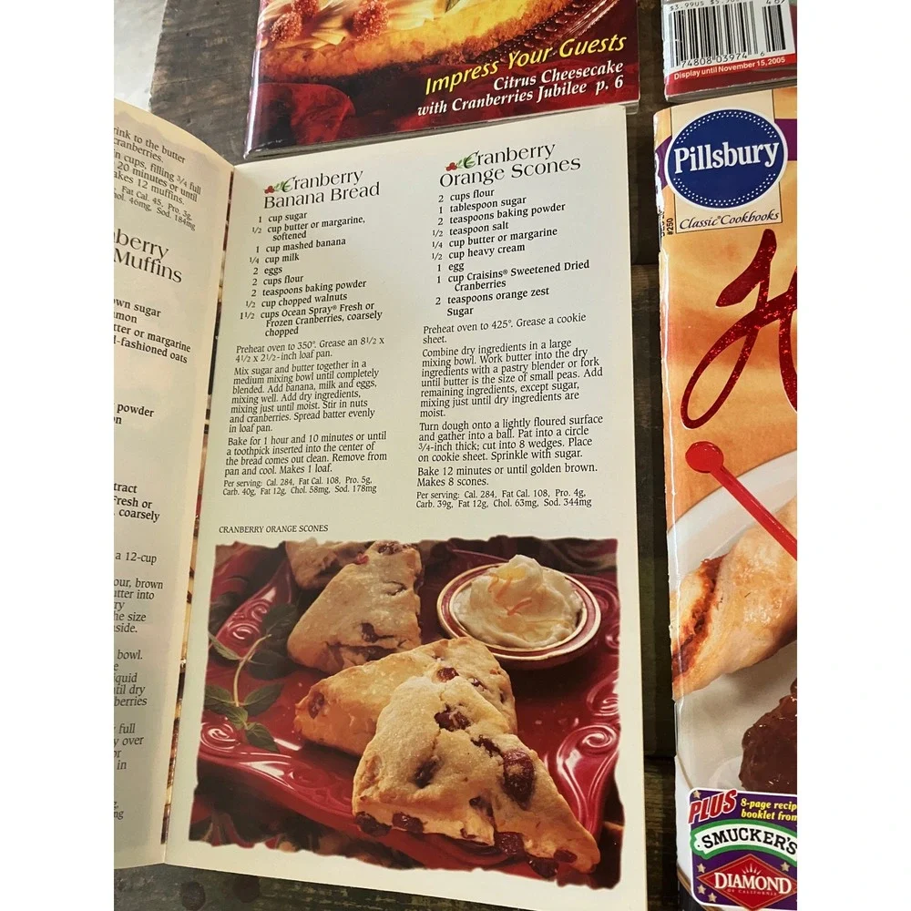 Pillsbury Classic Cookbooks Holiday Baking Entertaining Lot‎ 4 1996-2005 Vintage